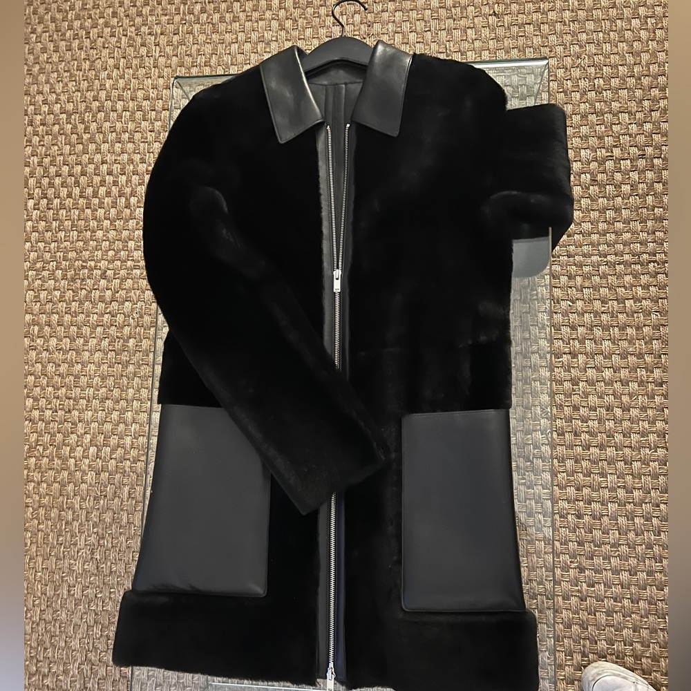 Theory 'Piazza' Shearling Coat - Black - Size P (fits like a Small)
Brand NEW